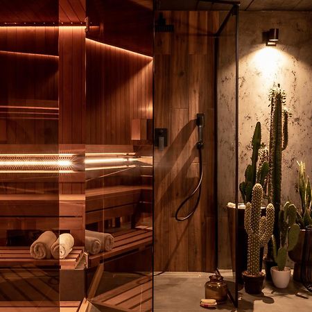ノヴィ・タルク Oberza Pod Roza Restauracja, Sauny, Jacuzzi Bed & Breakfast エクステリア 写真