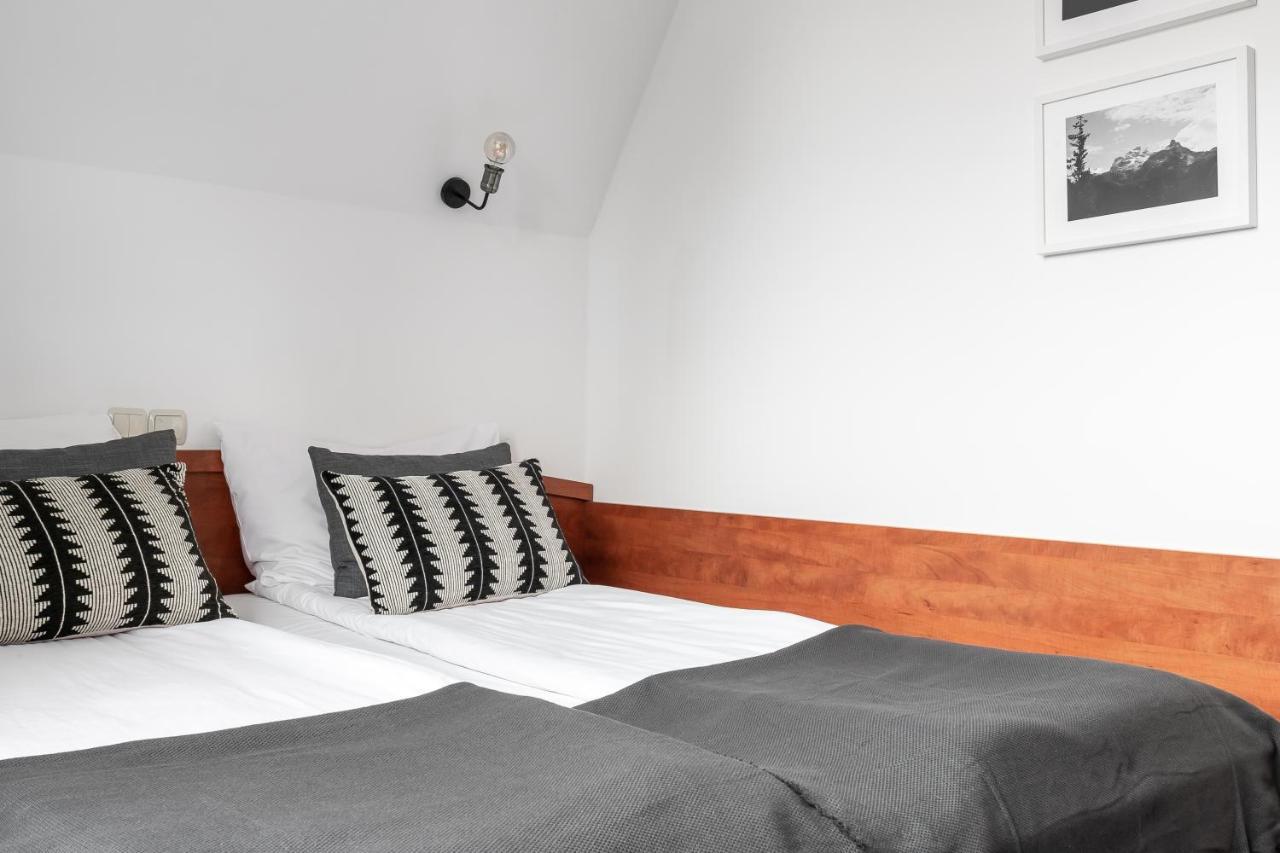 ノヴィ・タルク Oberza Pod Roza Restauracja, Sauny, Jacuzzi Bed & Breakfast エクステリア 写真