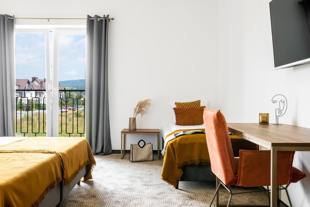 ノヴィ・タルク Oberza Pod Roza Restauracja, Sauny, Jacuzzi Bed & Breakfast エクステリア 写真